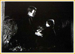 Ana se afana por hablar con el espíritu del monstruo de Frankenstein.